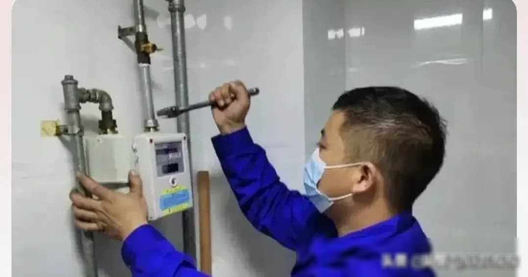 与时俱进的“缺斤少两”！

过去的缺斤少两，大多发生在小商小贩身上，老百姓一把公