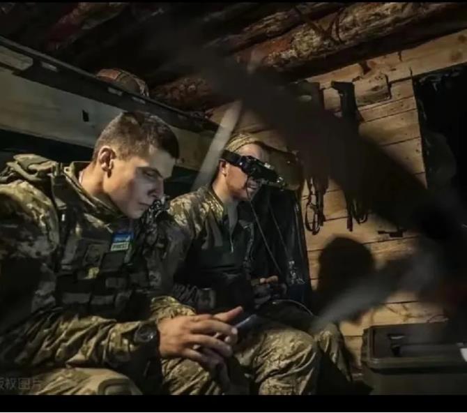 又一个难啃的骨头，红军城地堡犹胜巴赫穆特

俄军趁乌军把大量军事装备与火力集中到