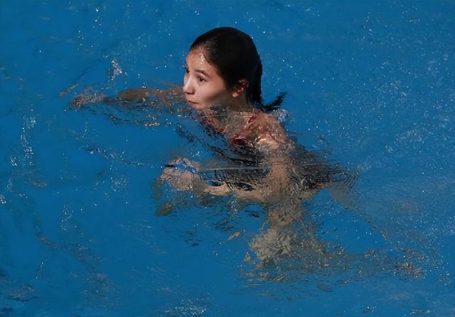 中国跳水头号美女，被预言接班郭晶晶，却被周继红放弃