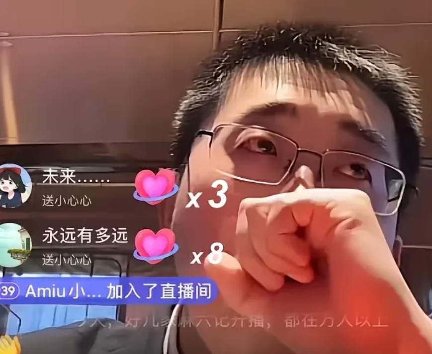 哎呀草率了
这几天一直称呼他小井，结果他竟然59岁了
以后就喊老井了
当听到老井