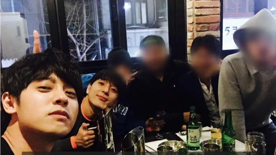 揭露韩流明星聊天室背后的丑闻：揭露、反思与警醒，关注女性权益，抵制性暴力