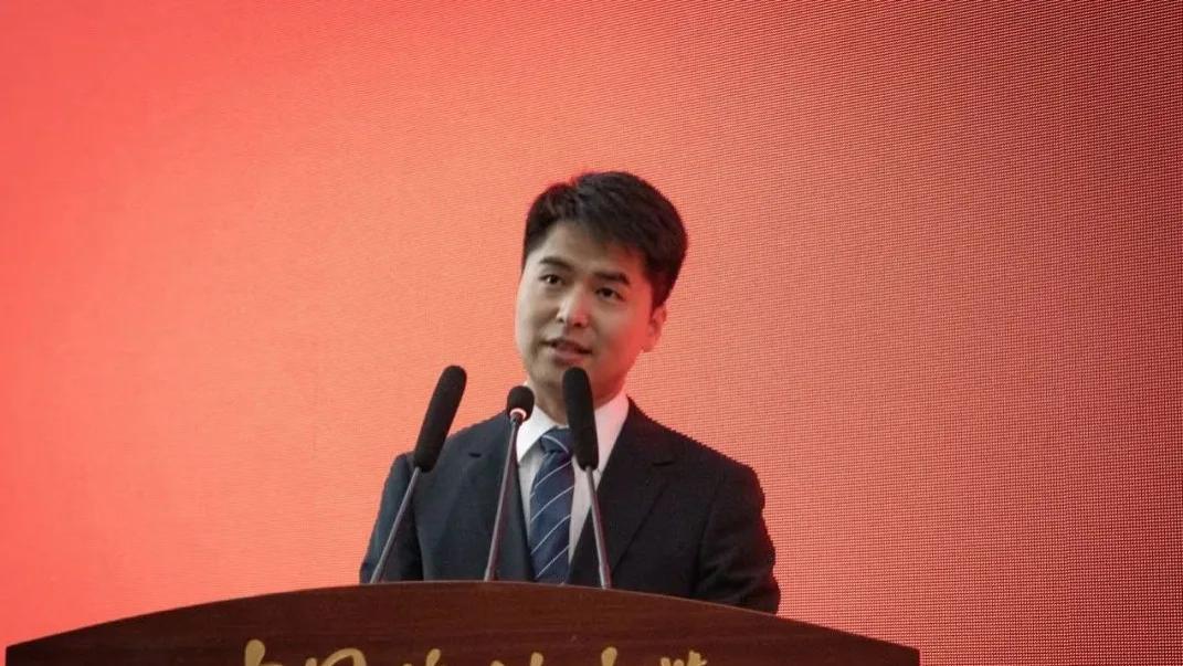 一位基层乡镇长的心路历程，已任镇长回校演讲谈艰难