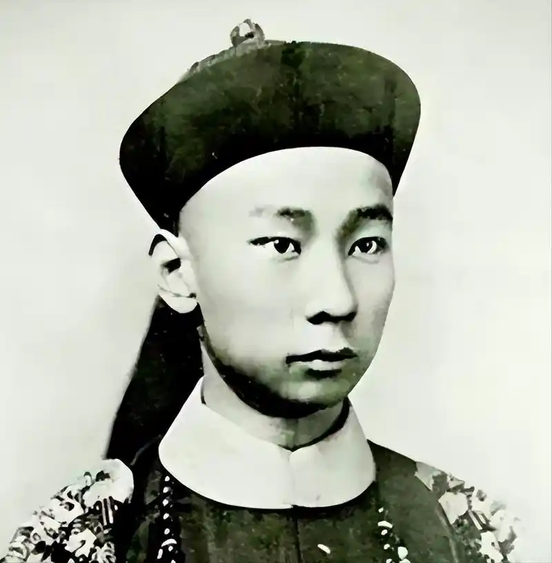 唯一一个为慈禧吞金自杀的男人