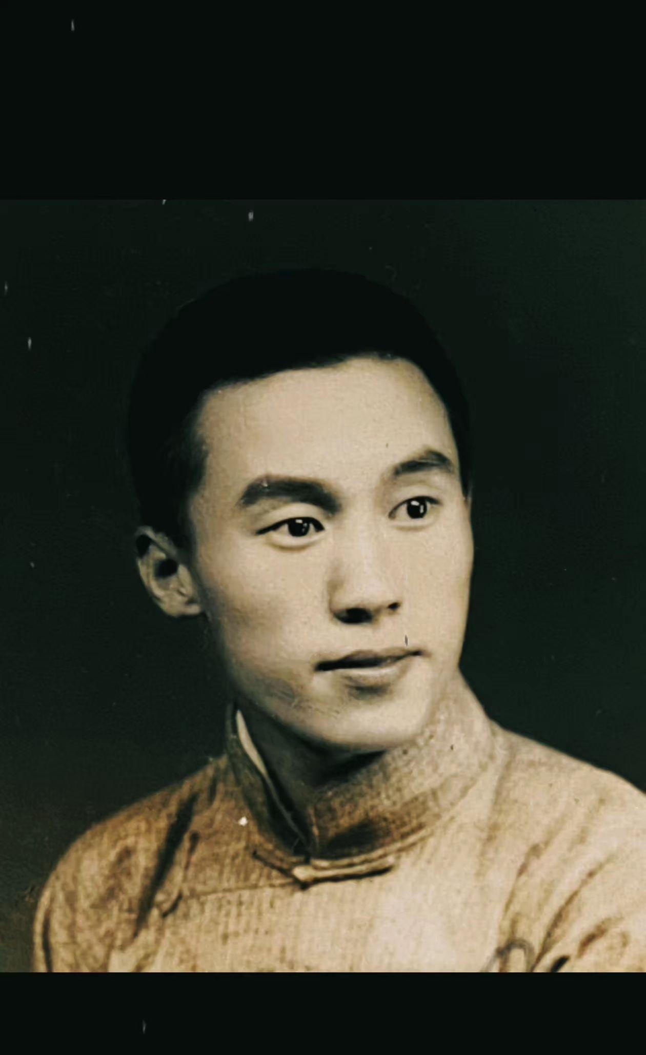 陌上人如玉，公子世无双！
刘从豪，北平著名京剧小生，1939年参加地下抗日活动。