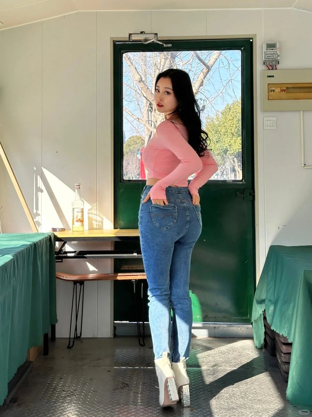 转身那一瞬间真的好美！
