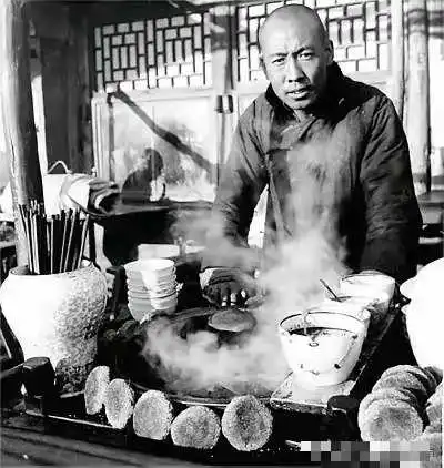 卖烧饼的清朝人
