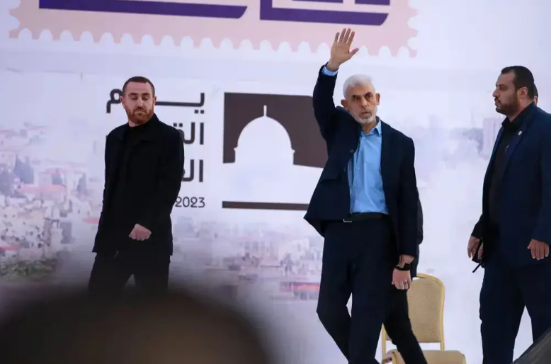 内塔尼亚胡真够狠的，让哈马斯领导人辛瓦尔穿越到了中世纪！
以色列情报部门确认辛瓦