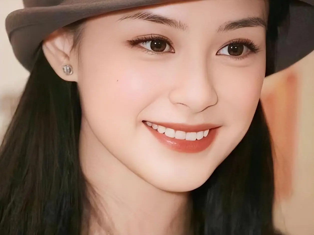 阿娇私密照曝光，知三当三传闻震惊娱乐圈