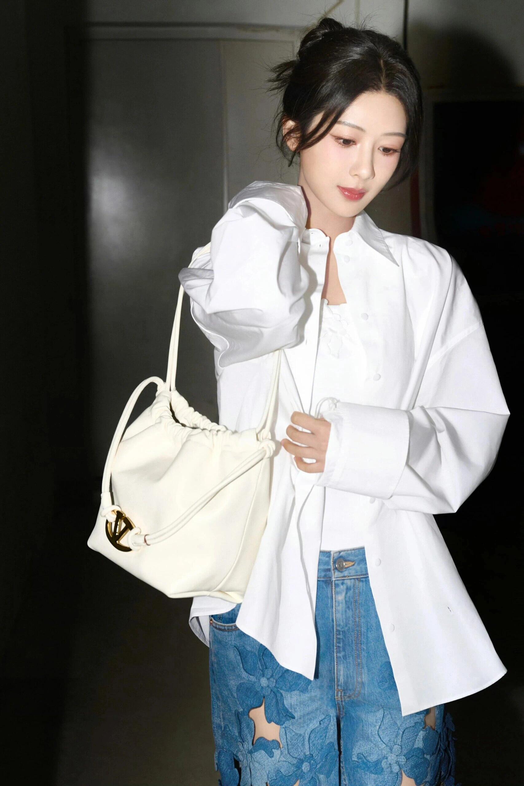 杨紫真的越来越漂亮