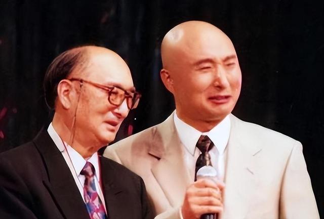 回看春晚40余年,陈佩斯和赵本山,谁才是喜剧界的“小品之王”(陈佩斯和赵本山谁更厉害)-第8张图片-九妖电影 回看春晚40余年,陈佩斯和赵本山,谁才是喜剧界的“小品之王”(陈佩斯和赵本山谁更厉害)-第8张图片-九妖电影
