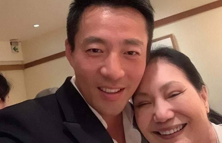 大S的两个孩子还在台湾，S妈的理由真可笑！

担心孩子得不到父爱，继母没时间照顾