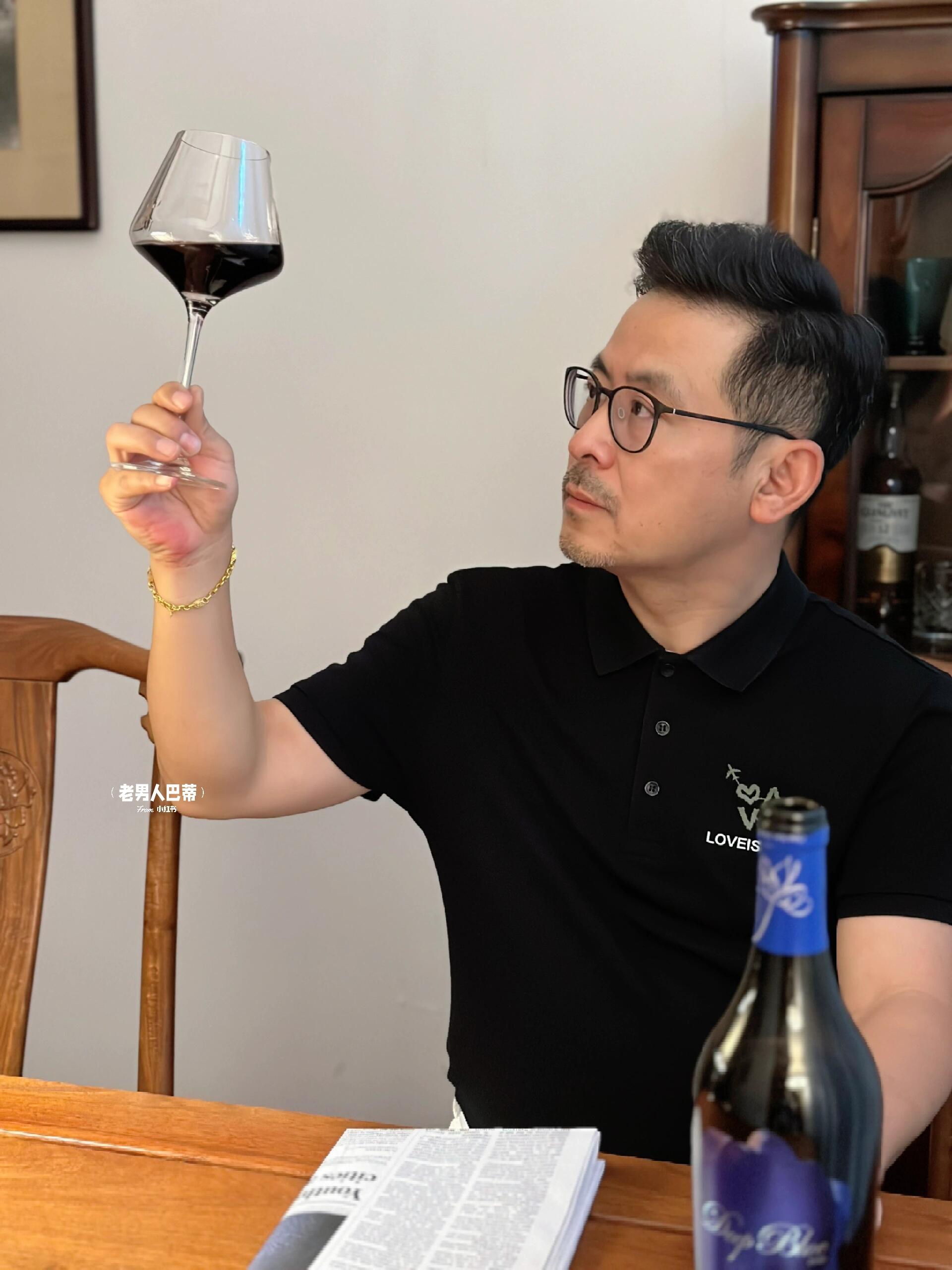 50 +男士可以将polo衫穿出不一样的感觉