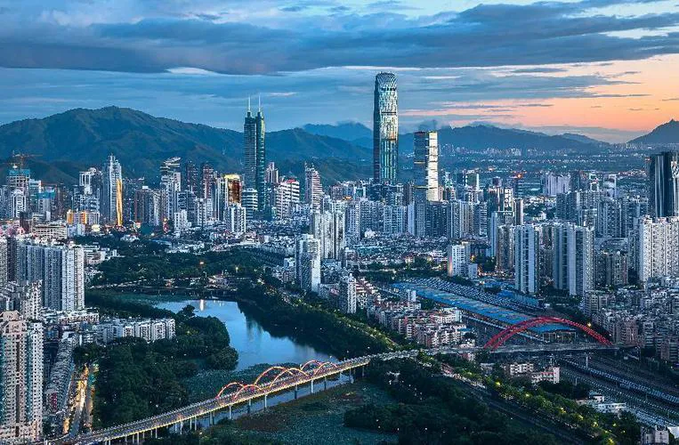 盘点中国十大工业城市，看看有没有你的城市呢？
1、深圳
2、苏州
3、上海
4、