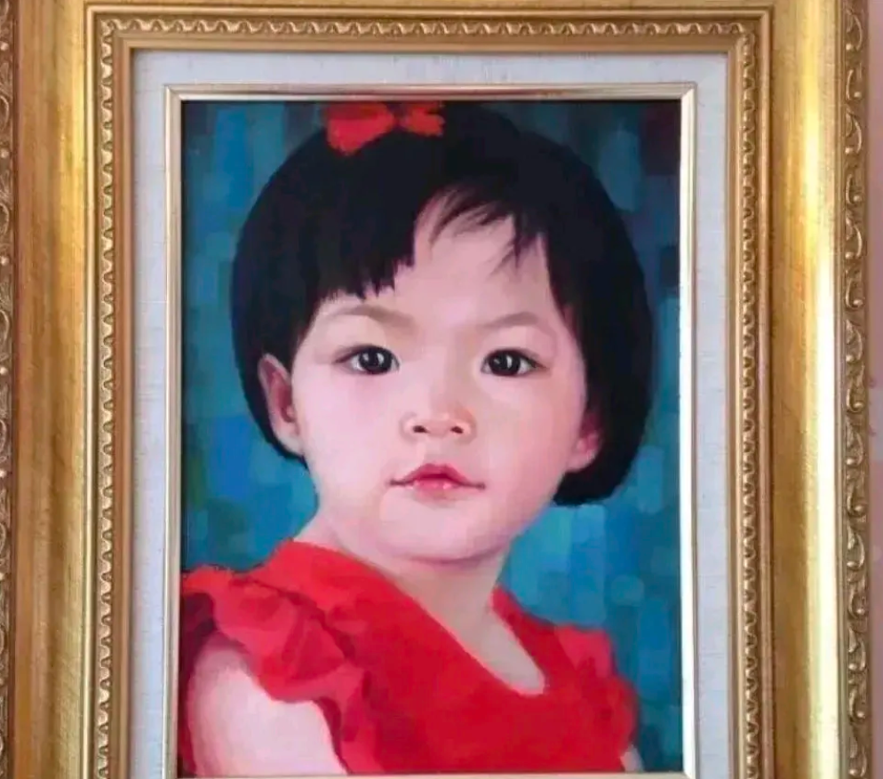 王诗龄爷爷给王诗龄画的油画。

这就是有个画家爷爷的深刻体验。

众所周知，王诗