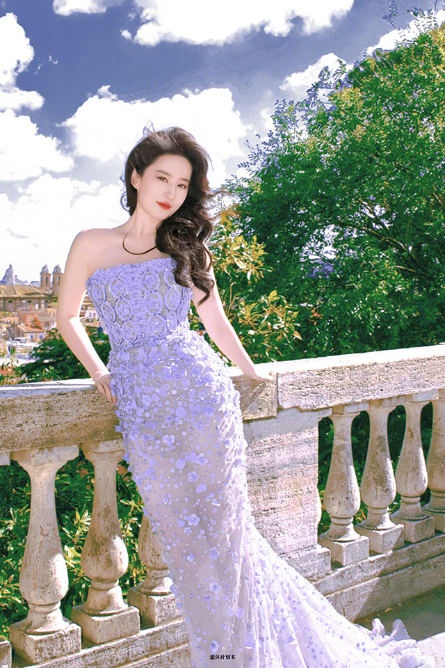 #短发的刘亦菲#是长发的刘亦菲不够美吗？有人在热议短发的刘亦菲。