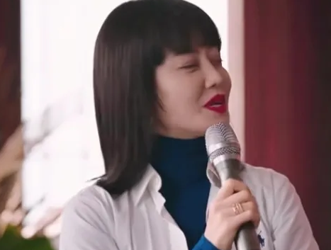 《蔷薇风暴》很好看，但谭卓饰演的谢琳慧那个配音太别扭了！