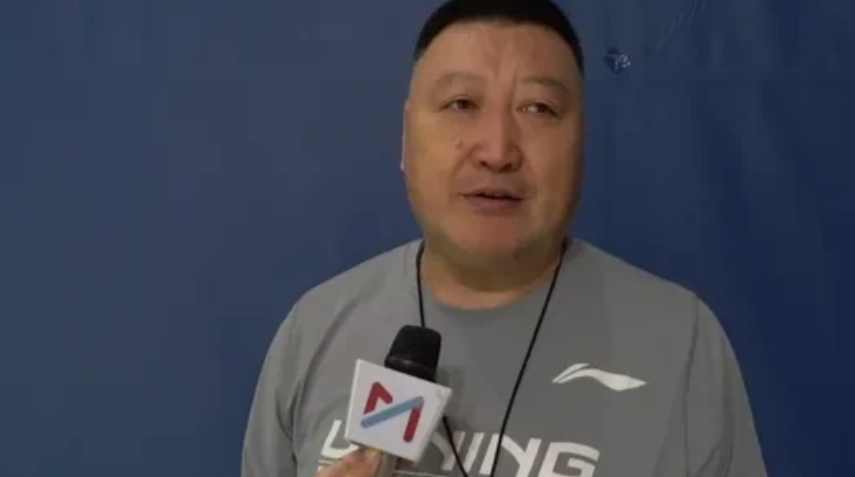 杨学增:郭艾伦是一名非常有责任心而且能力出色的球员，非常荣幸在做教练与这样的球员