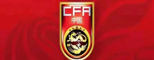 国足重大的比赛，央视不播，球迷不满，可背后是版权方要价高。  英超转播费高达37