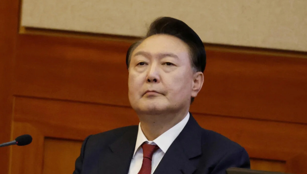 尹锡悦倒数第3场辩论
当地时间2月6日上午，韩国总统尹锡悦抵达韩国宪法法院，他将