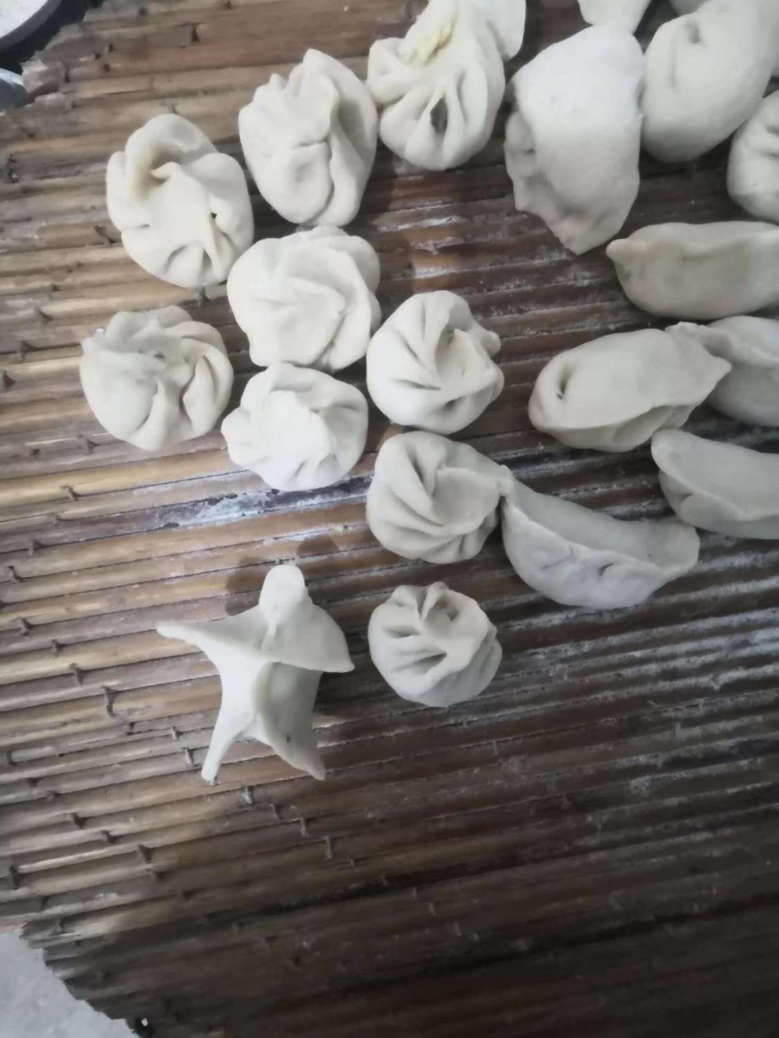 包一些很有创意的饺子！