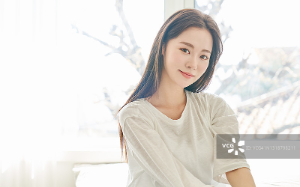 我们订了婚约，他却要我打掉肚子里的孩子