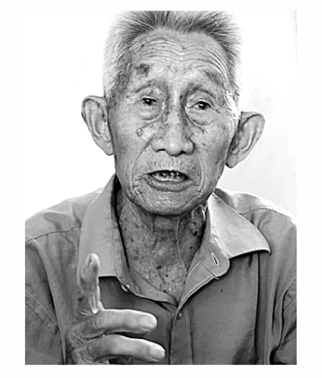 1937年11月，吴士良给日军杀鸡，血溅得满地都是，一胖鬼子大声呵斥：“刺死他！