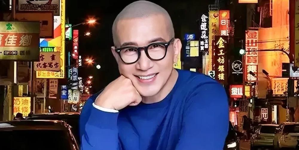 具俊烨，回韩国是为了保命啊！

过了8天，凌晨1点50分回了韩国，估摸着是在台北