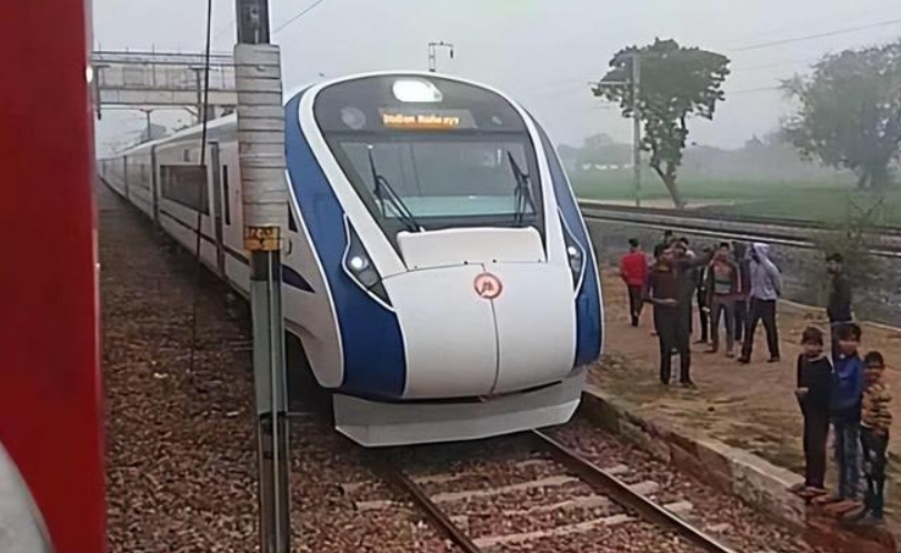 亚洲最令人惊悚的两大盛宴，主人发出了请帖，就看有没有人敢来。

1.印度要修一条