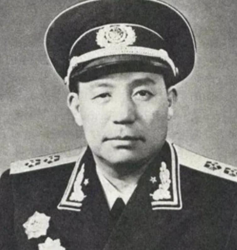 1941年，八路军在泰山脚下，抓到了几个日本女人，战士们不知应该如何处理，团长吴