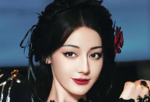 迪丽热巴：合约与资源困境何去何从
近日，网传迪丽热巴与公司二次续约，不过这次是短