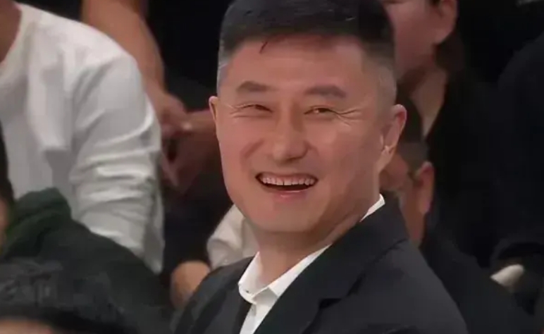 那些加盟广东后再创辉煌的球员！
1 第一位---威姆斯！在浙江队不得志后被扫地出