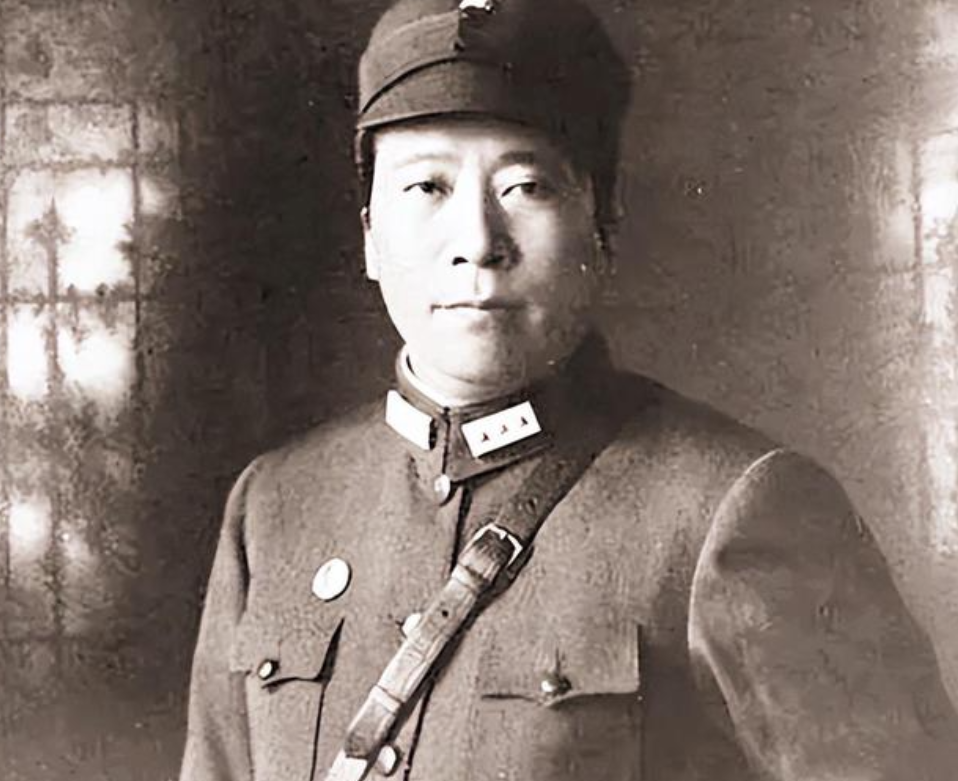 1947年，几个特务把谢葆真牢牢捆住，接着将一管不明液体注射进她体内，谢葆真顿时