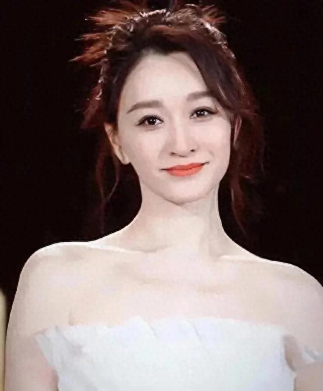 李小冉王鸥一同现身澳门被偶遇,李小冉生图十分显老,王鸥好女人(李小冉王珞丹)-第1张图片-九妖电影 李小冉王鸥一同现身澳门被偶遇,李小冉生图十分显老,王鸥好女人(李小冉王珞丹)-第1张图片-九妖电影