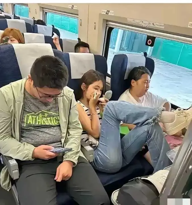 这大哥简直是钢铁直人啊！