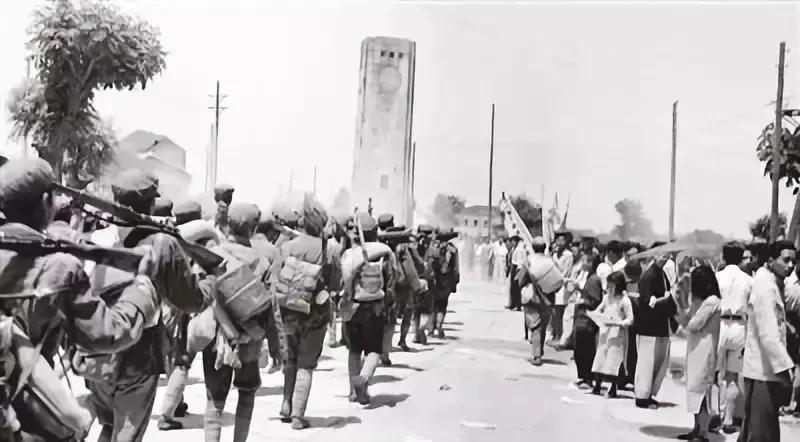 1949年5月16日，37师在贵溪接到司令员陈赓的命令:抢渡抚河，解放南昌。
2