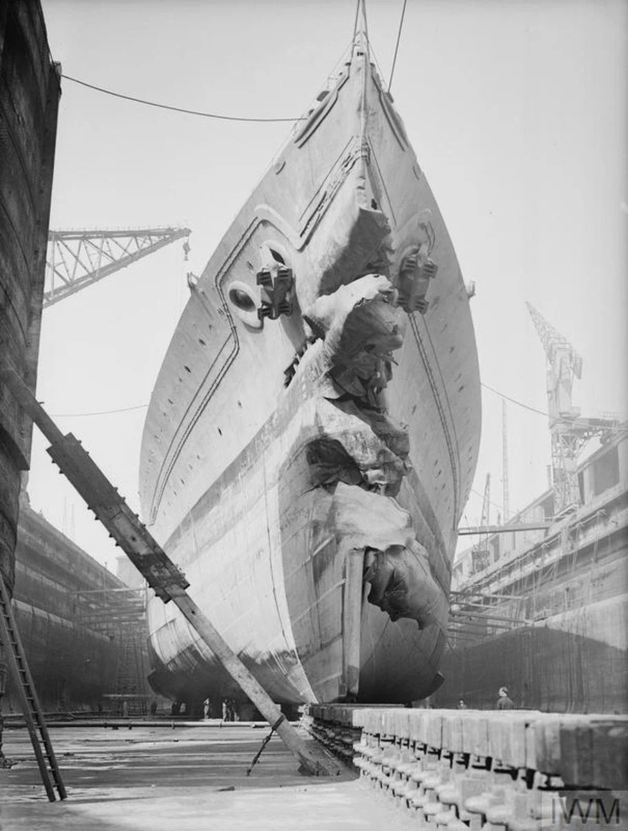 咧嘴的战列舰
英国皇家海军战列舰乔治五世国王号（HMS King George 