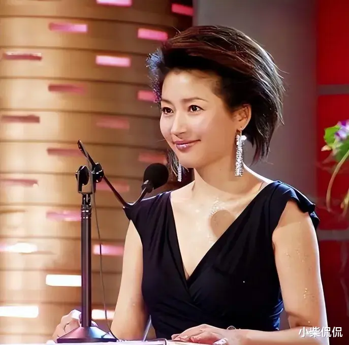 王小丫:事业巅峰期消失,56岁无儿无女,曾在病床上19字留言催人泪下-第9张图片-九妖电影 王小丫:事业巅峰期消失,56岁无儿无女,曾在病床上19字留言催人泪下-第9张图片-九妖电影
