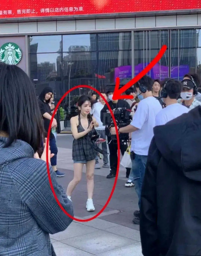 原来现实生活中的网红长这样