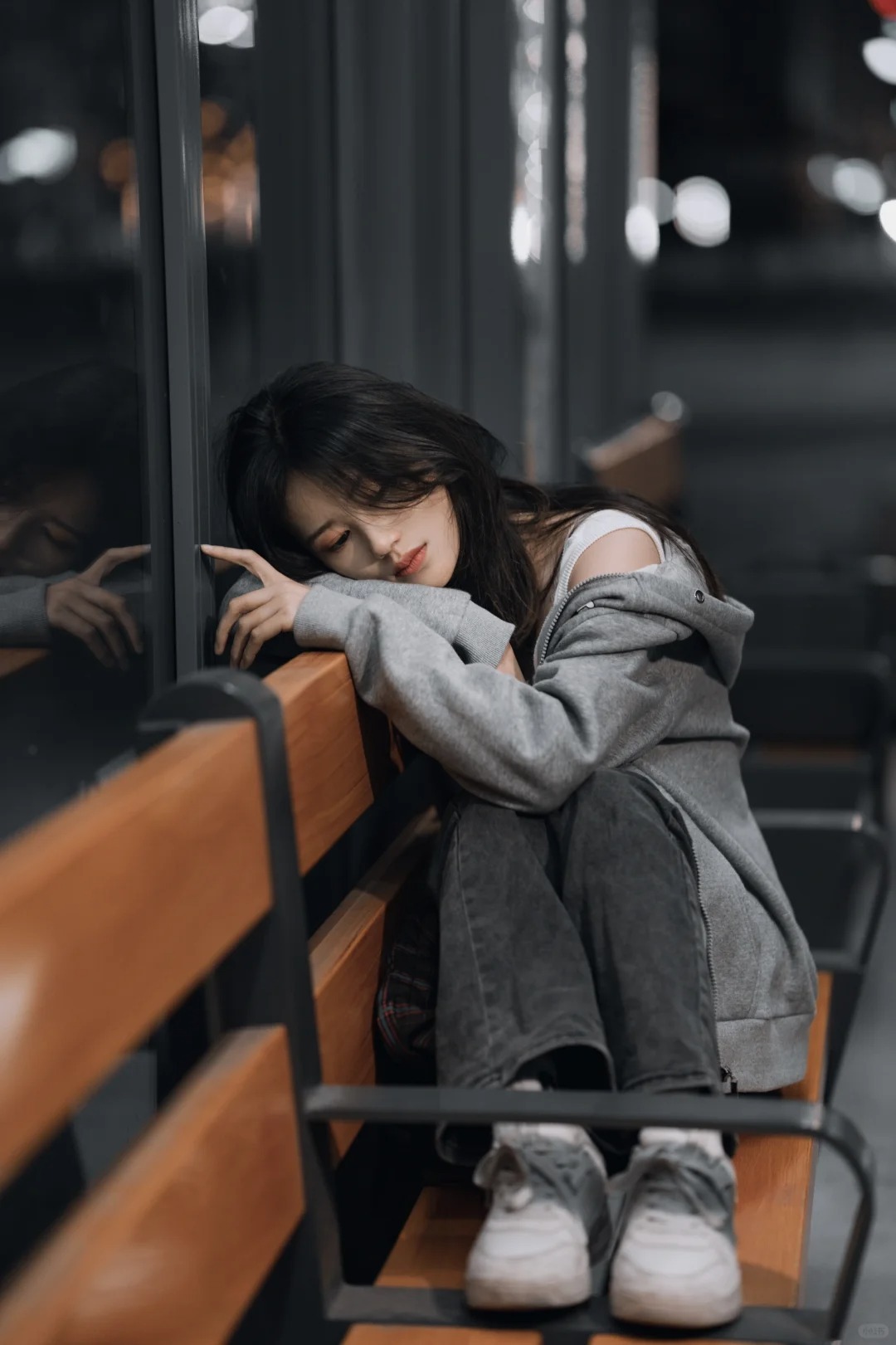 我又困在这该死的情绪里出不来