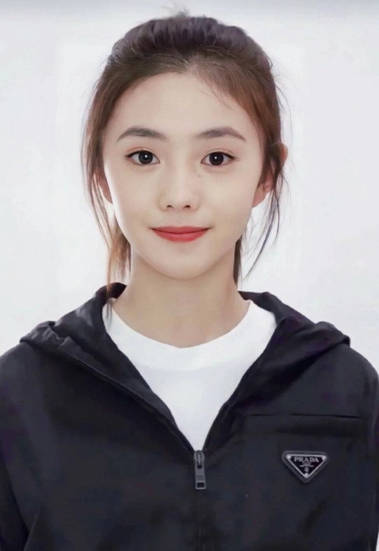 刘浩存逆风翻盘：坚韧才华闪耀影视圈