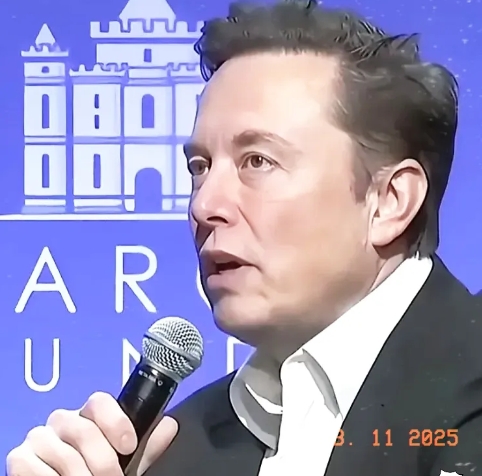 太炸裂！特斯拉总部刚刚传来消息，上海超级工厂迎来第200万辆Model Y下线，