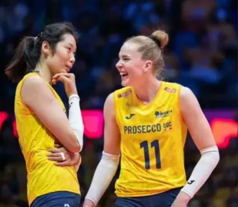 3-0！朱婷状态神勇！科内队战胜天津女排，斩获世俱杯冠军，收获100万美元。
