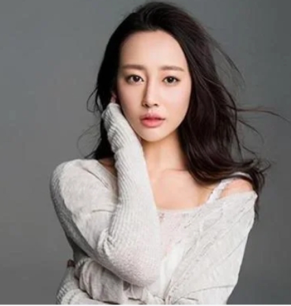 尤靖茹是一位才华横溢的中国内地女演员