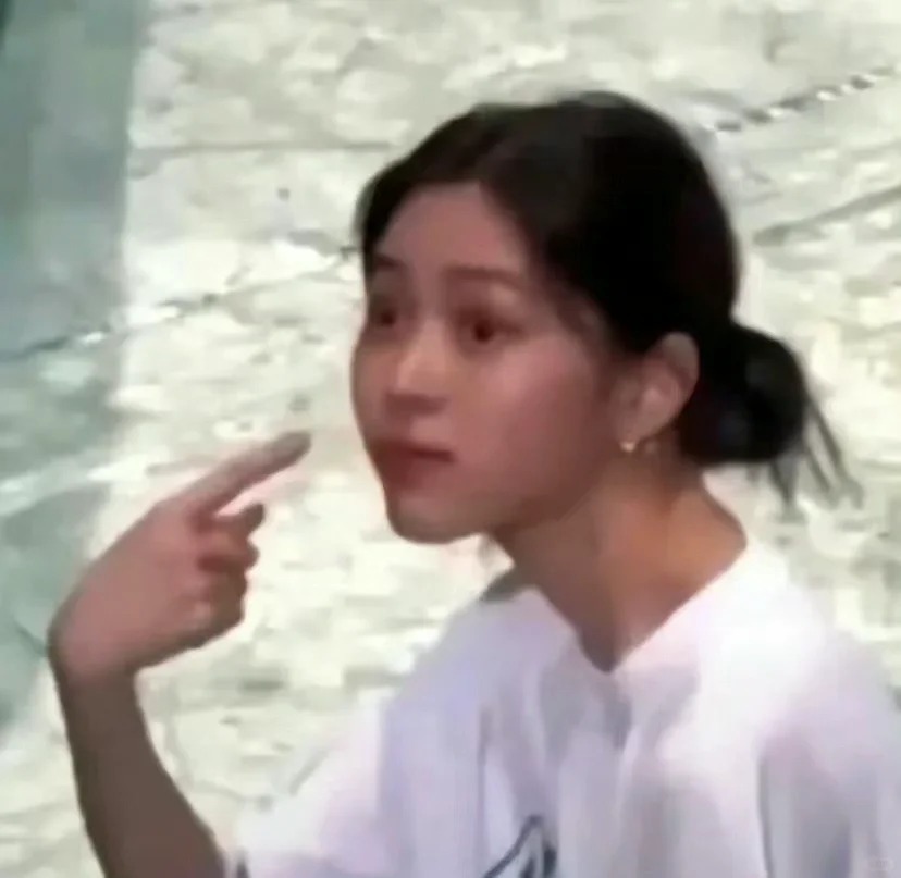 发现我爸在生了我之后学术水平一落千丈
今天没事在知网上查了一下，生我之前北大核心