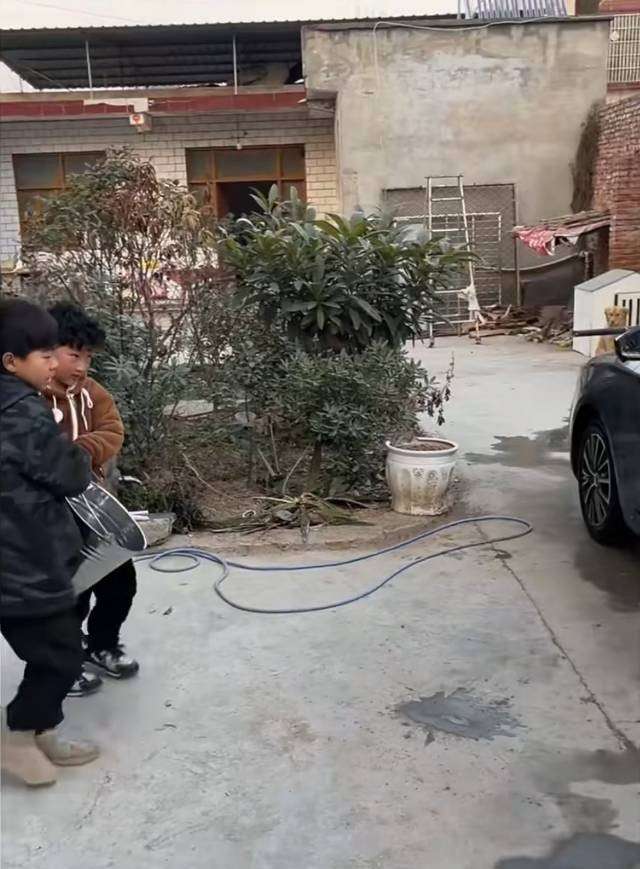 外面洗车要50，这里竟然要500