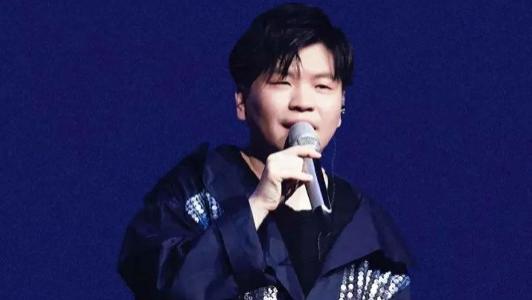 王菲时隔7年登春晚：被天后偏爱的他，这次又被骂了？