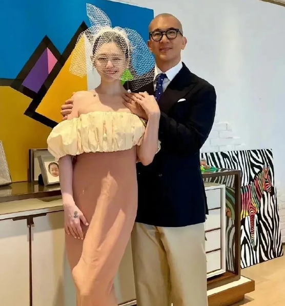 其实光头也挺可怜的，

媳妇没了，母亲又那么强势！！！！心心念念想回家，回去发现