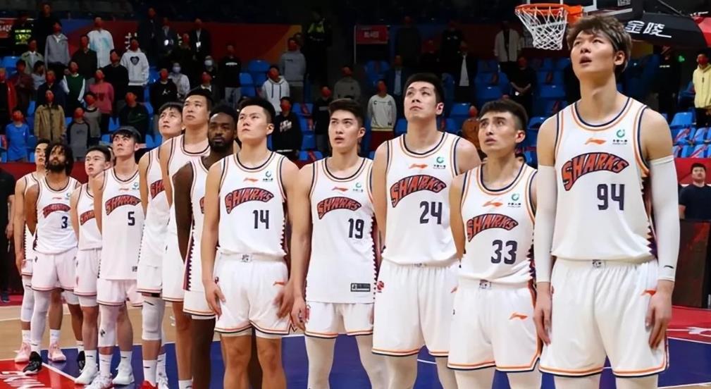 随着上海男篮开局4连败刘鹏可能帅位不保！以下最有可能接替主帅的有四人！

1.李