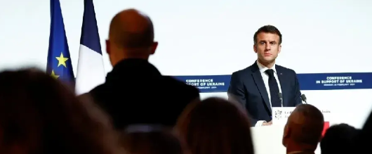 马克龙在巴黎召集德、英等大国领导人及欧盟、北约高官开会，讨论俄乌问题和欧洲安全，