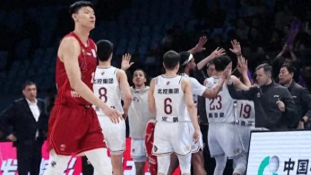 北京男篮何去何从？27分惨败背后的“豪华阵容”危机